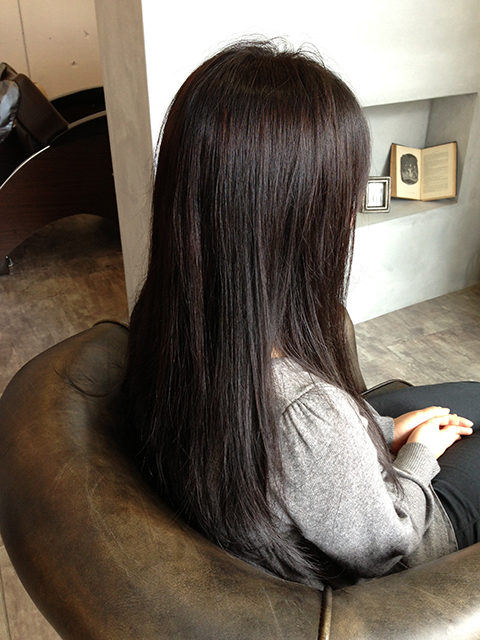 自然なブラックヘア